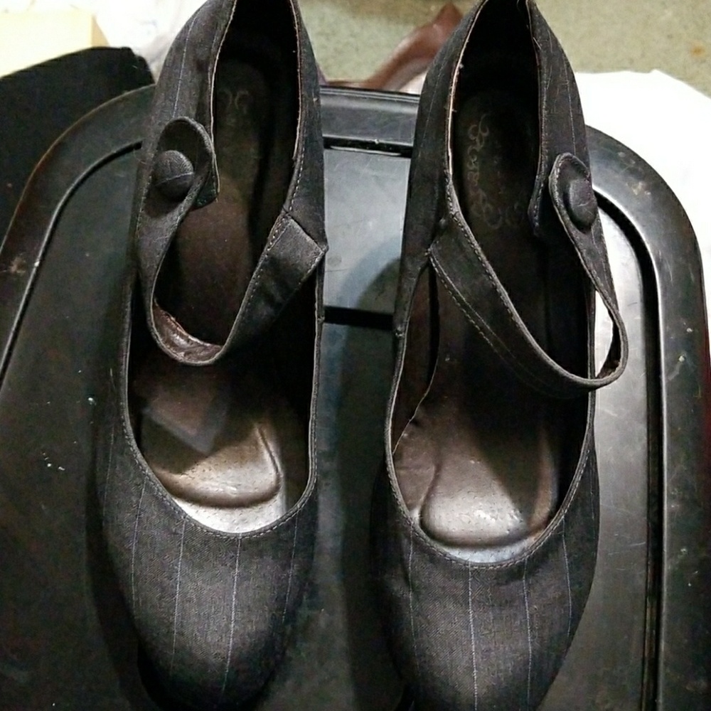 Grey stripe Mary Jane's, high heels